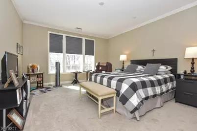 5208 Veterans Dr, Rockaway Township, NJ 07885 - Photo 11