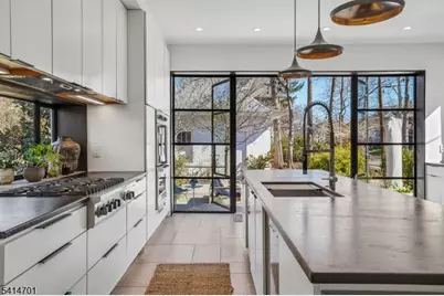 9 Osborne Ter, Maplewood, NJ 07040 - Photo 11