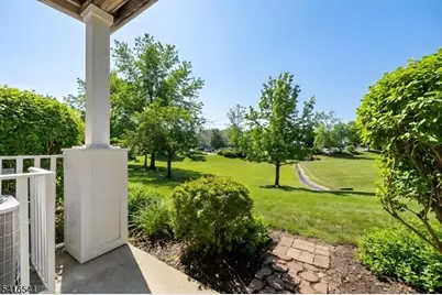 639 Magnolia Ln, Branchburg Township, NJ 08876 - Photo 23