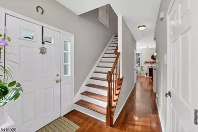 215 Barringer Dr, Nutley, NJ 07110 - Photo 15