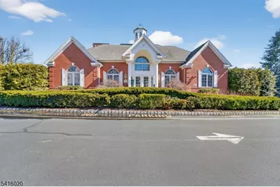 215 Barringer Dr, Nutley, NJ 07110 - Photo 29