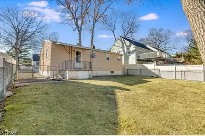 144 Redwood Ave, Wayne, NJ 07470 - Photo 25