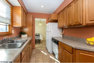 144 Redwood Ave, Wayne, NJ 07470 - Photo 9