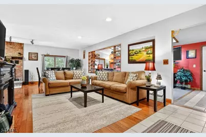 21 Ulster St, West Milford, NJ 07480 - Photo 5