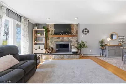 21 Monhegon Ave, Rockaway Township, NJ 07866 - Photo 9