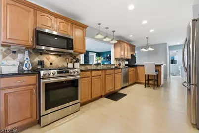 21 Monhegon Ave, Rockaway Township, NJ 07866 - Photo 15