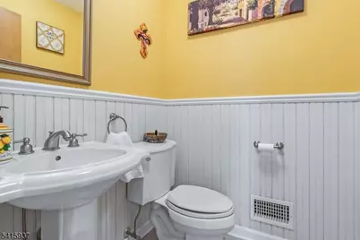 1510 Ramapo Way, Scotch Plains Township, NJ 07076 - Photo 19