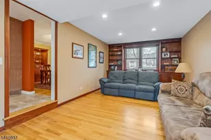 1510 Ramapo Way, Scotch Plains Township, NJ 07076 - Photo 9