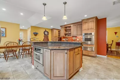 1510 Ramapo Way, Scotch Plains Township, NJ 07076 - Photo 17