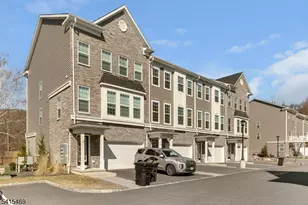 14 Coogan Ct, Morris Plains, NJ 07950 - Photo 3