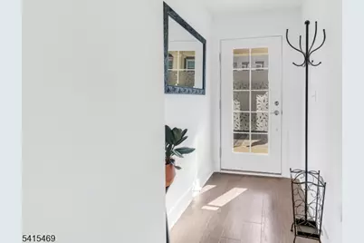 14 Coogan Ct, Morris Plains, NJ 07950 - Photo 7