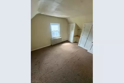 18 Durrell St, Verona, NJ 07044 - Photo 9