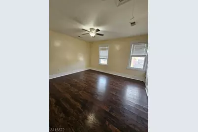 240 Copeland Ave, Lyndhurst Township, NJ 07071 - Photo 5