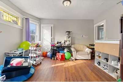 221 E Westfield Ave, Roselle Park, NJ 07204 - Photo 9