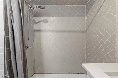 221 E Westfield Ave, Roselle Park, NJ 07204 - Photo 21