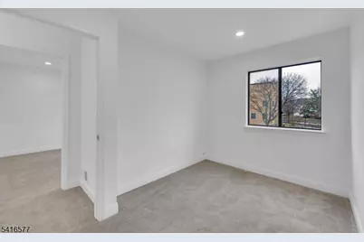 16 Lake Ct, Raritan Township, NJ 08822 - Photo 21