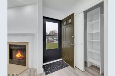 16 Lake Ct, Raritan Township, NJ 08822 - Photo 3