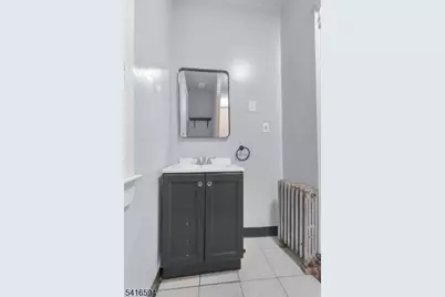 19 N 7th St #2, Newark, NJ 07107 - Photo 9