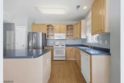 56 Kensington Cir, White Township, NJ 07823 - Photo 15