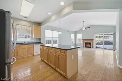 56 Kensington Cir, White Township, NJ 07823 - Photo 13