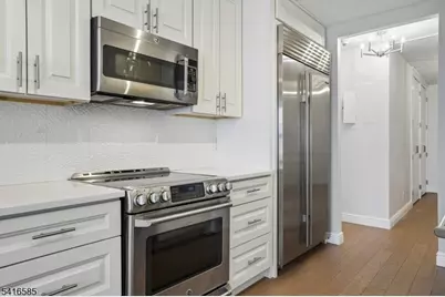 2 Claridge Dr #9 NE, Verona, NJ 07044 - Photo 3