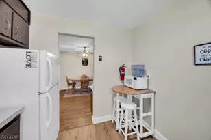 100 Luttgen Pl, Linden, NJ 07036 - Photo 9