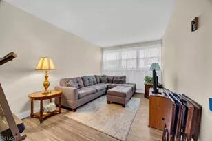 100 Luttgen Pl, Linden, NJ 07036 - Photo 3