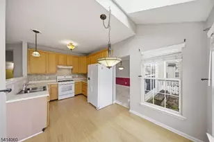 385 Hamilton Dr, Greenwich Township, NJ 08886 - Photo 15