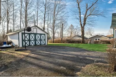 6 Lakeview Ave, Mount Olive, NJ 07828 - Photo 5