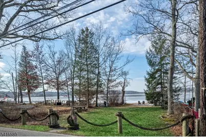 6 Lakeview Ave, Mount Olive, NJ 07828 - Photo 3