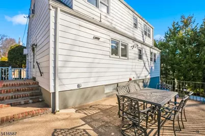 22 Laurel St, Hawthorne, NJ 07506 - Photo 27