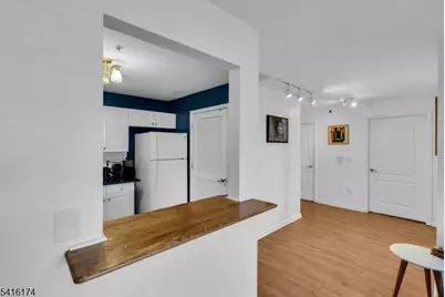 901 Stuyvesant Ave, Unit 102, Union Township, NJ 07083 - Photo 7