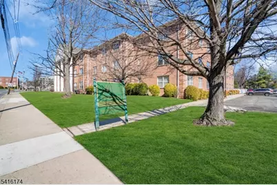 901 Stuyvesant Ave, Unit 102, Union Township, NJ 07083 - Photo 1