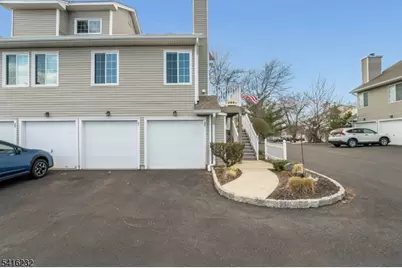 32 Morgan Court, Bedminster Township, NJ 07921 - Photo 3