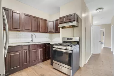 86 Eaton Pl, East Orange, NJ 07017 - Photo 5