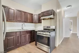 86 Eaton Pl, East Orange, NJ 07017 - Photo 5