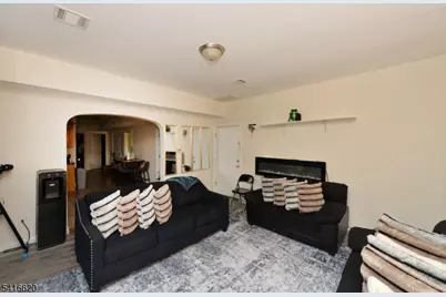 349 Osborne Ter, Newark, NJ 07112 - Photo 15