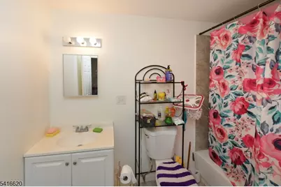 349 Osborne Ter, Newark, NJ 07112 - Photo 37