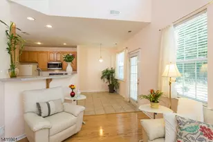 28 Sutton Ct, Hopewell Township, NJ 08534 - Photo 9