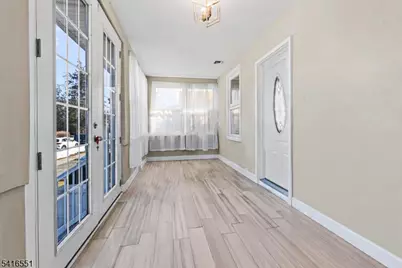 6 Center St, Pompton Lakes, NJ 07442 - Photo 3