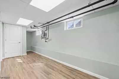 6 Center St, Pompton Lakes, NJ 07442 - Photo 25