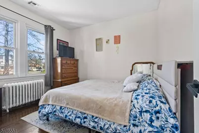 6 Center St, Pompton Lakes, NJ 07442 - Photo 15