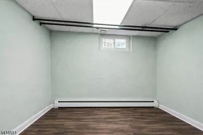 6 Center St, Pompton Lakes, NJ 07442 - Photo 21