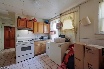 154 Dayton St, Newark, NJ 07114 - Photo 9