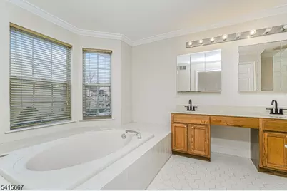 36 Gallop Ln, Franklin Township, NJ 08873 - Photo 23