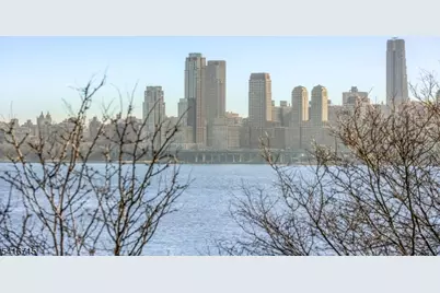 1000 Ave Port Imp303, Weehawken Twp., NJ 07086 - Photo 27