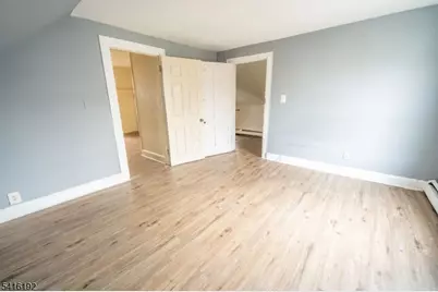 580 Hunterdon St, Newark, NJ 07108 - Photo 19