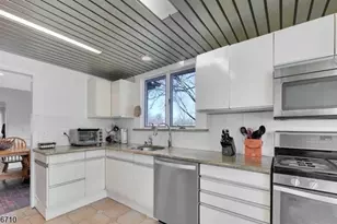 260 Garden Pl, Oradell, NJ 07649 - Photo 9