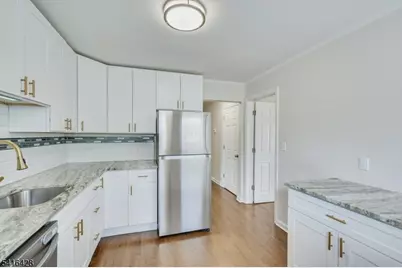 432 Rosetta Pl, Union Township, NJ 07083 - Photo 11