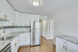 432 Rosetta Pl, Union Township, NJ 07083 - Photo 11